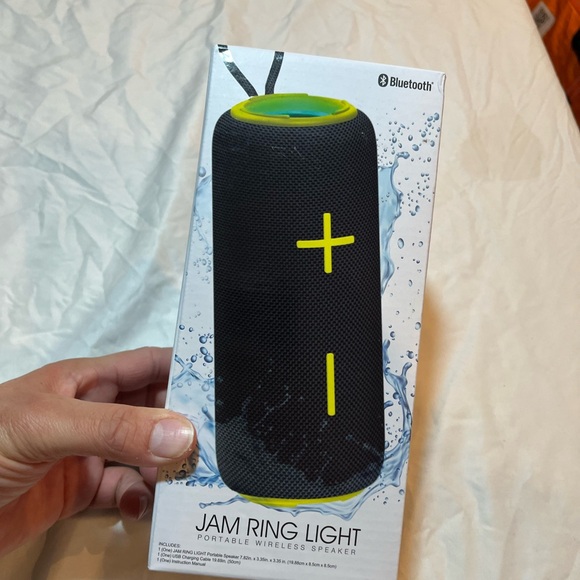jam ring light Other - Ring Light Portable Wireless Speaker - Black and Yellow